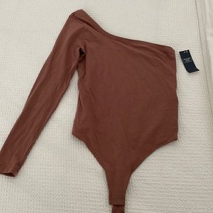 Abercrombie One Shoulder bodysuit in size S. Tags still attached!